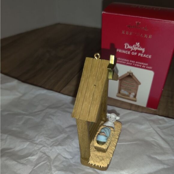 Hallmark DaySpring Prince of Peace Nativity Christmas Ornament 2020 - Picture 6 of 7